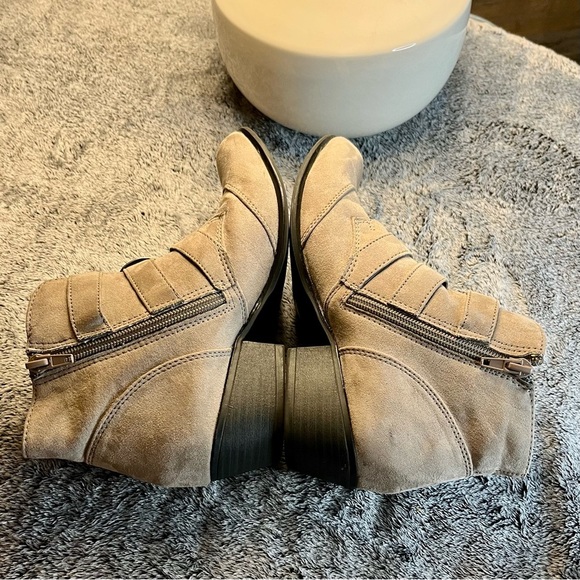 SO Taupe Ladies Ankle Boots with Lace-Up Closure - Picture 5 of 10